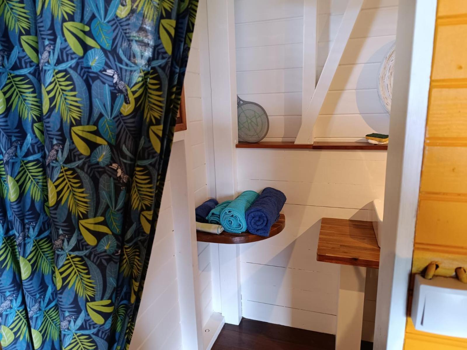Terre-de-Bas Ti Kaz Anoli Cottage En Bois Avec Vue Sur La Baie מראה חיצוני תמונה